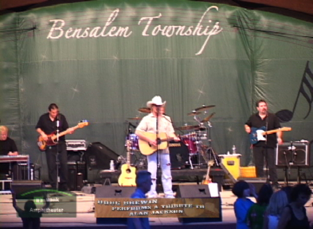 Doug Brewin Performs a Tribute to Alan Jackson 2009